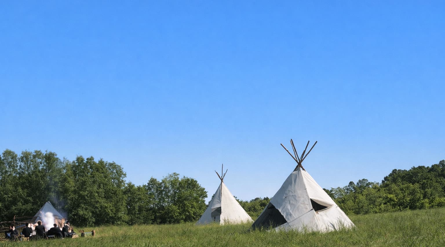 Portable satellite internet equipment with a compact Starlink Mini dish for short-term rental in Ottawa, Ontario